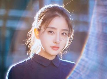 天工大校花秀清纯照 带你梦回校园